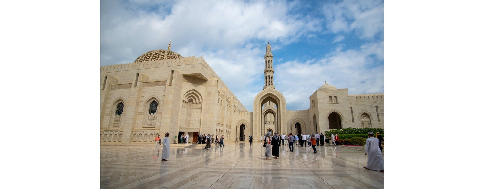 omani customs and traditions